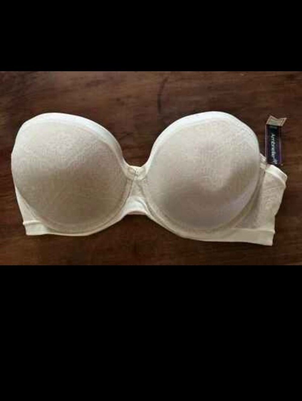 Ambrielle Strapless bra, size is 40DD